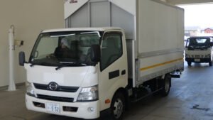 2012 Van Wing Hino Dutro SKG-XZU710M