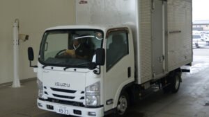 2016 Van Wing Isuzu Elf TRG-NLR85AN