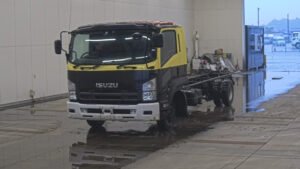 2016 Chassis Truck Isuzu Forward TKG-FRR90T2