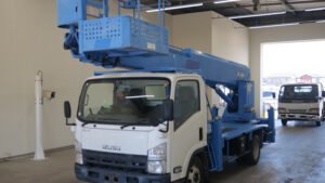 2013 Aerial Platform Isuzu Elf SKG-NPR85YN