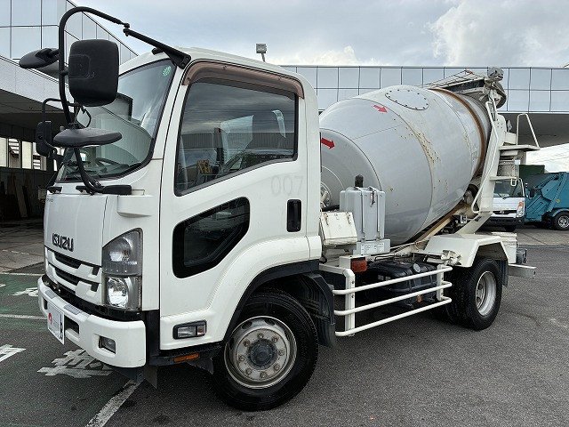 2015 Concrete Mixer Truck Isuzu Forward LKG-FTR90S2