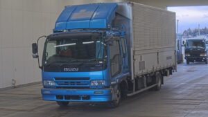 2004 Van Wing Isuzu Forward PB-FRR35L3