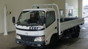 2004 Flat Body Truck Hino Dutro 625,868