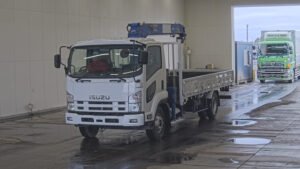 2011 Crane Truck Isuzu Forward PKG-FRR90S1