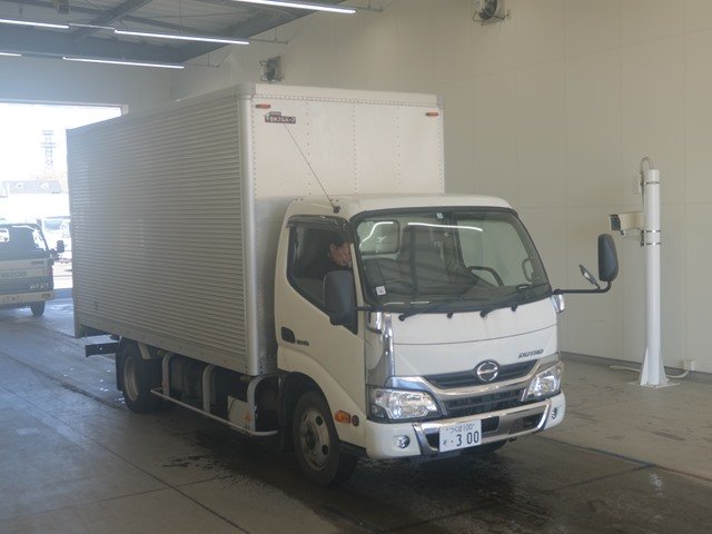 2017 Van Wing Hino Dutro TKG-XZU655M - Image 3