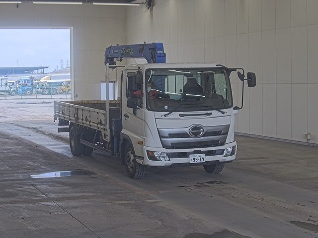 2017 Crane Truck Hino Ranger 2KG-FC2ABA - Image 3