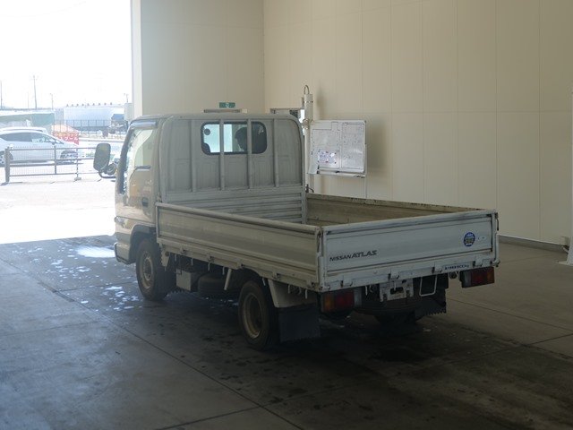 2004 Flat Body Truck Nissan Atlas KR-AHR69E - Image 4