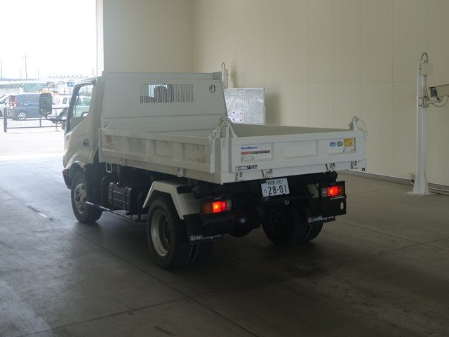 2016 Dump Tipper Truck Hino Dutro TKG-XZU640F - Image 4