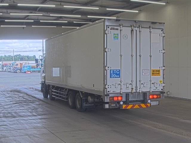2016 Freezer Refrigerator Truck Isuzu Giga QKG-CYJ77BA - Image 4