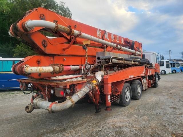 2002 Concrete Pump Truck Isuzu Giga KL-CYZ81Q3 - Image 4