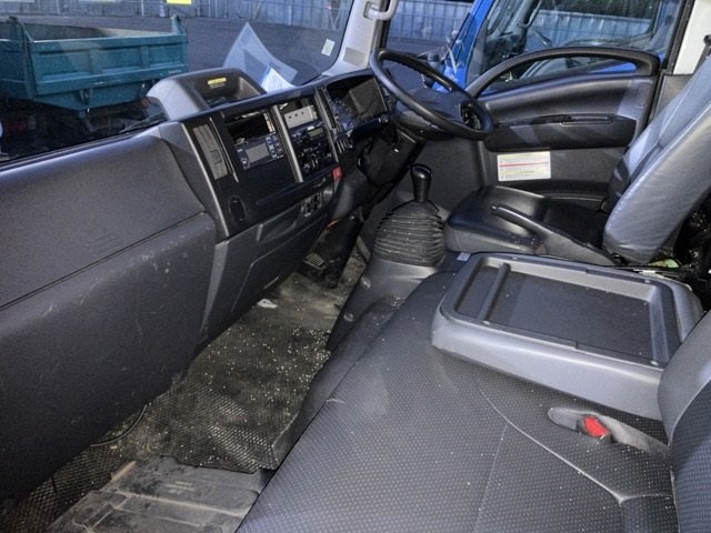 2021 Freezer Refrigerator Truck Isuzu Elf 2RG-NPR88AN - Image 8