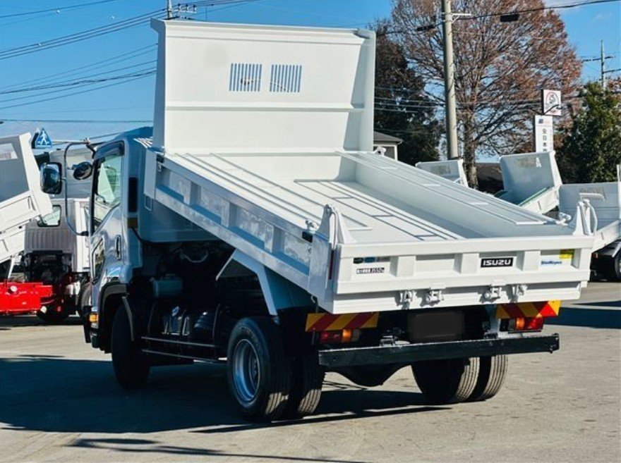 2015 Dump Tipper Truck Isuzu Forward TKG-FRR90S1 - Image 5