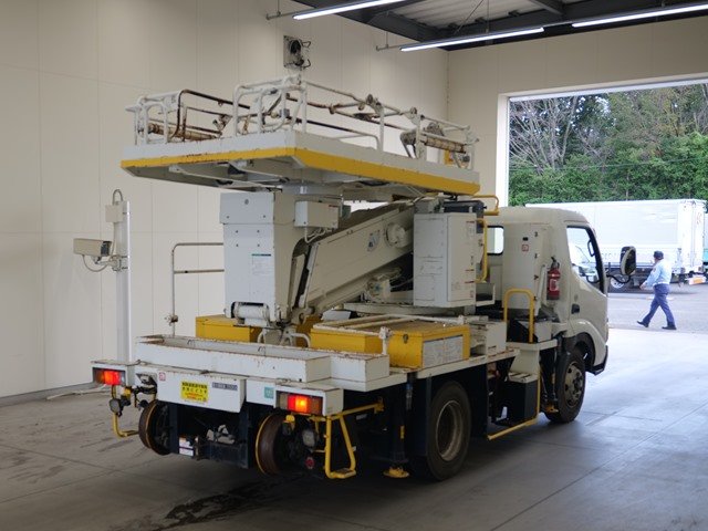 2006 Aerial Platform Hino Dutro PB-XZU404M - Image 5