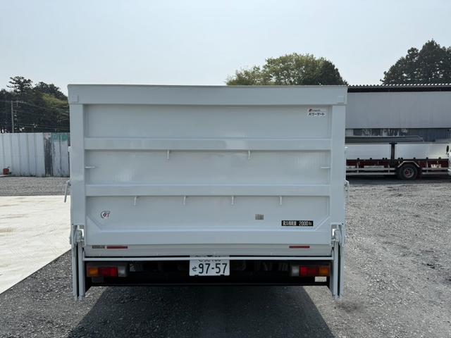 2016 Flat Body Truck Mitsubishi Fuso Canter TPG-FEB50 - Image 5