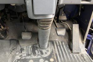 2005 Double Cab Truck Mitsubishi Fuso Canter PA-FE70DB