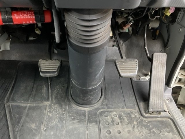 2017 Double Cab Truck Isuzu Elf TRG-NJR85A - Image 7