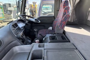 2004 Trailer Head Isuzu Giga TKG-XZC600M