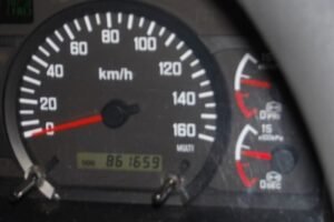 2014 Van Wing Isuzu Forward TKG-FRR90T2