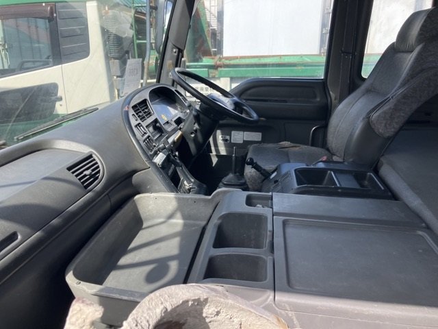 2003 Concrete Mixer Truck Isuzu Giga KL-CXZ73K3 - Image 8