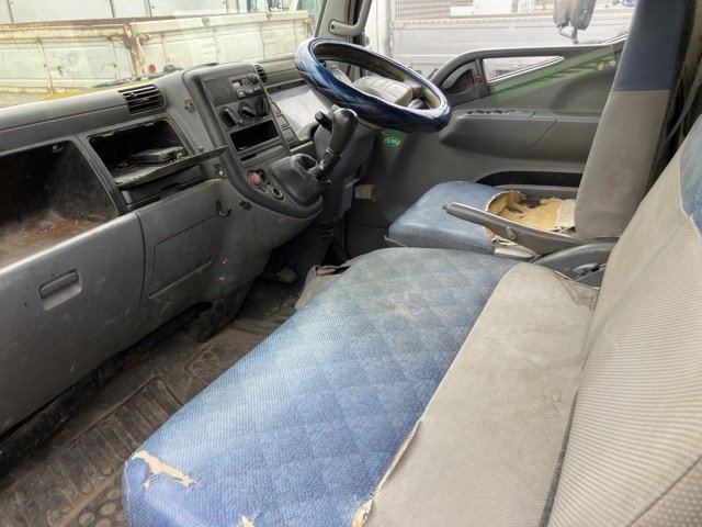 2005 Double Cab Truck Mitsubishi Fuso Canter Guts PA-FB70BB - Image 8