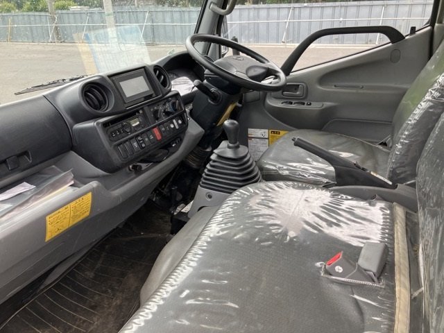 2016 Dump Tipper Truck Hino Dutro TKG-XZU640F - Image 8