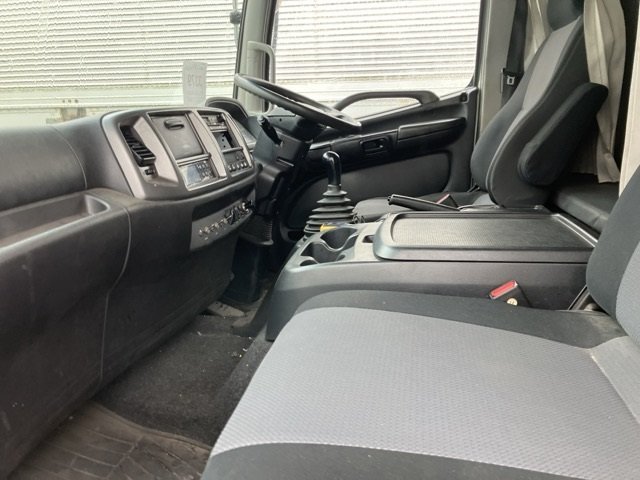 2017 Freezer Refrigerator Truck Hino Ranger TKG-FD7JKAA - Image 8