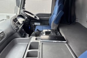 2011 Flat Body Truck Isuzu Giga LKG-CYY77A