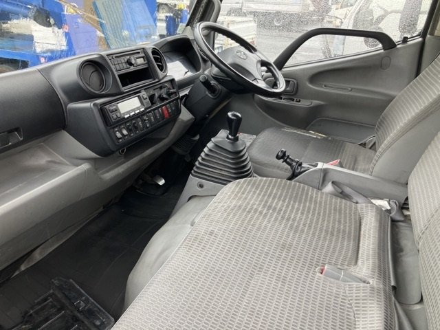 2017 Freezer Refrigerator Truck Hino Dutro TKG-XZU655M - Image 8
