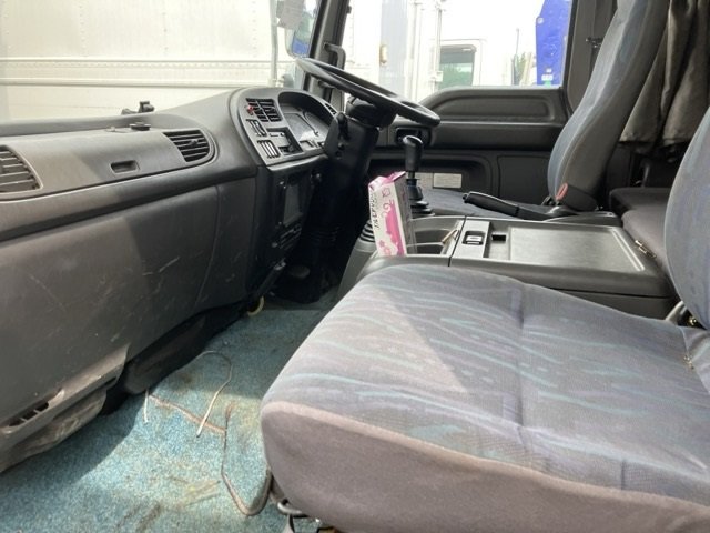 2004 Van Wing Isuzu Forward KK-FRR34L4 - Image 8
