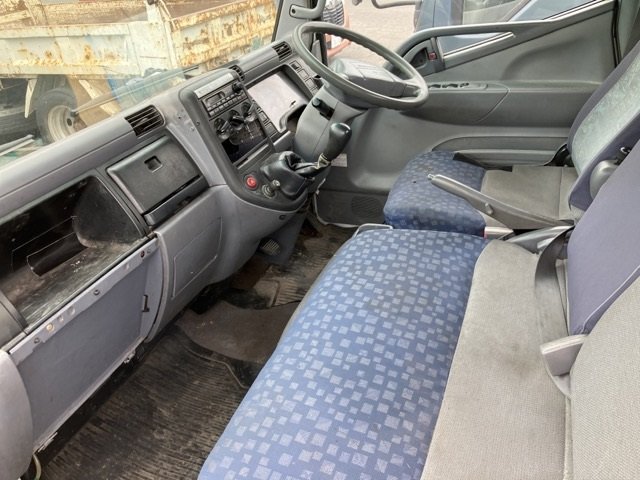 2004 Flat Body Truck Mitsubishi Fuso Canter KK-FE72EEV - Image 8