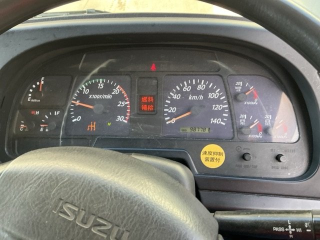 2014 Trailer Head Isuzu Giga QDG-EXZ52AJ - Image 9