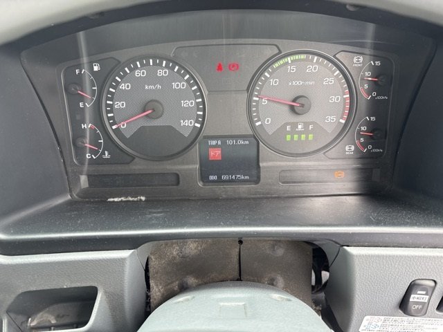 2014 Tank Truck Mitsubishi Fuso Fighter TKG-FK61F - Image 9