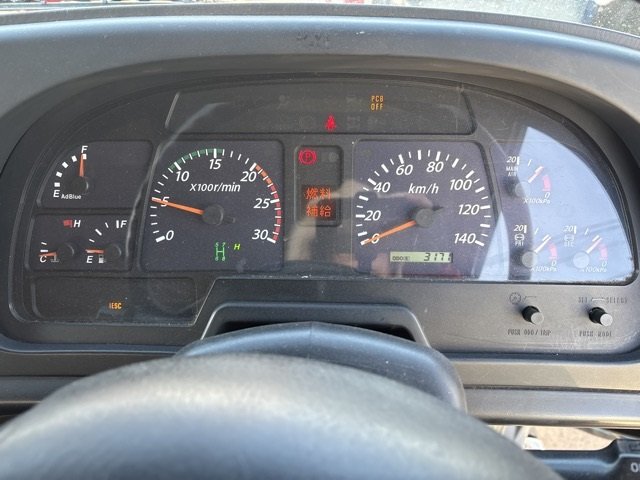 2015 Trailer Head Isuzu Giga QKG-EXY52AJ - Image 9