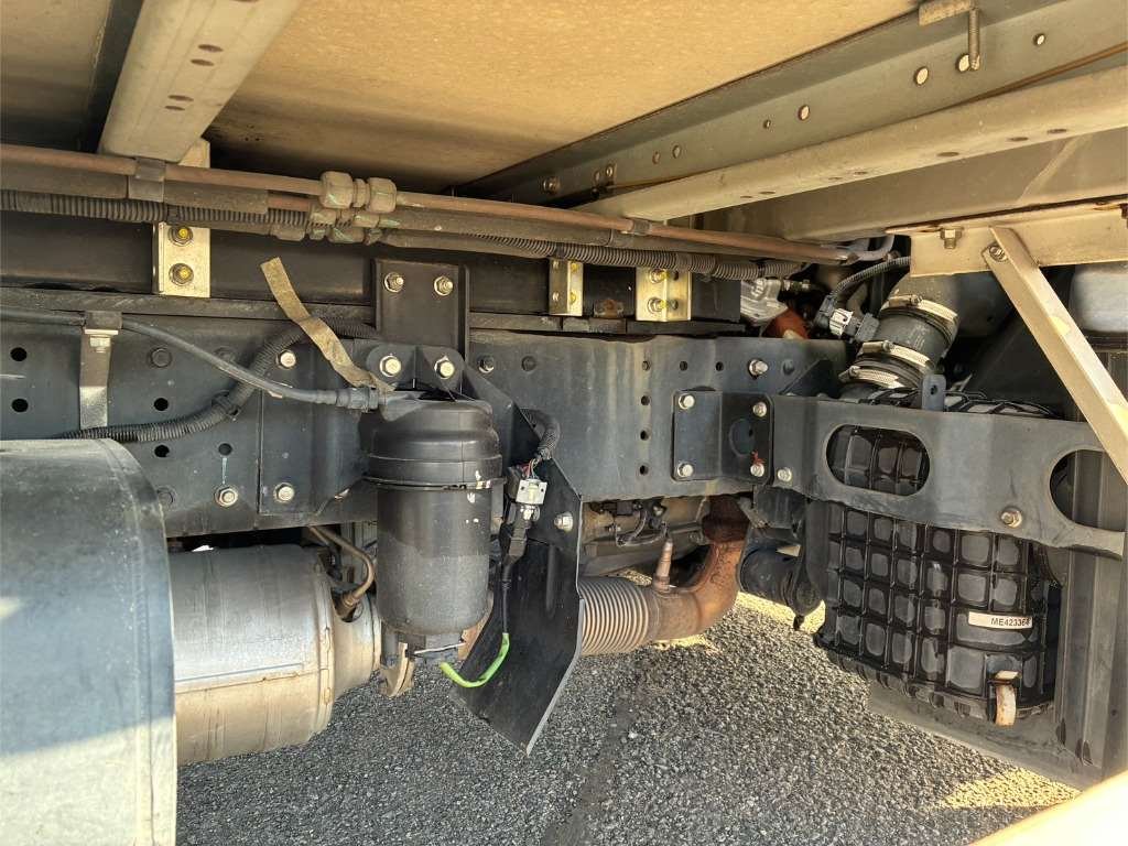 2016 Freezer Refrigerator Truck Mitsubishi Fuso Canter FEB50 - Image 10