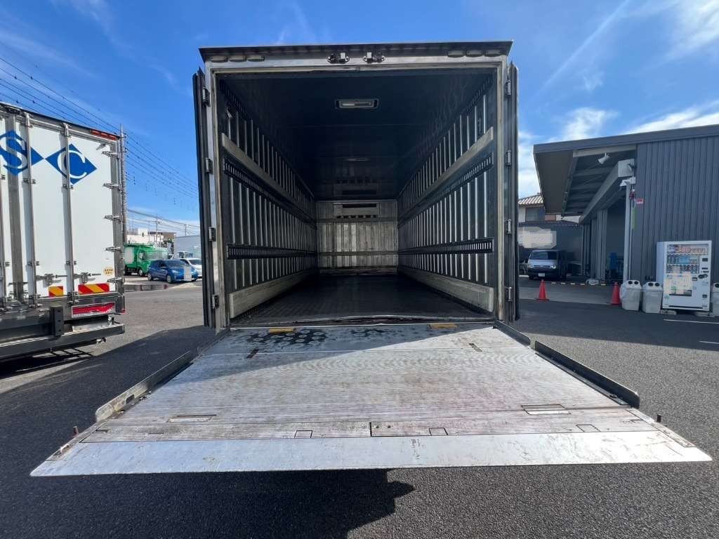 2008 Freezer Refrigerator Truck Hino Ranger FC7JJYA - Image 10
