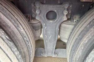 2011 Flat Body Truck Isuzu Giga LKG-CYY77A