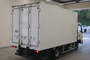 2015 Freezer Truck Hino Dutro TKG-XZU775M - Image 3