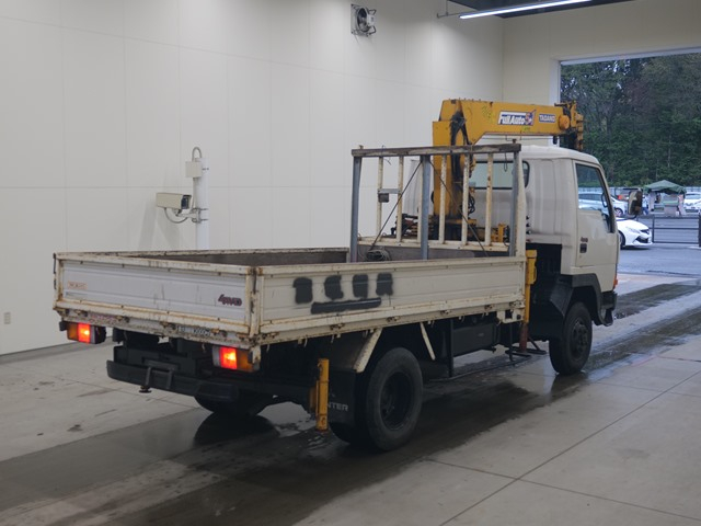 1987 Flat Body Truck Mitsubishi Fuso Canter P-FG435E - Image 4