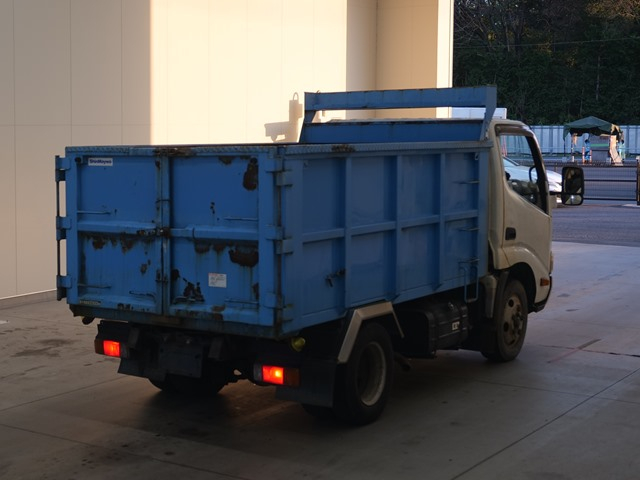 2013 Dump Tipper Truck Hino Dutro TKG-XZU600X - Image 4