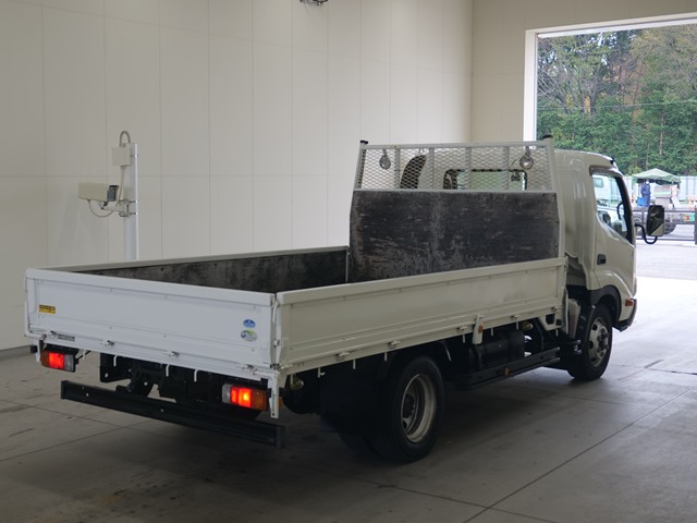 2010 Flat Body Truck Hino Dutro BDG-XZU414M - Image 4