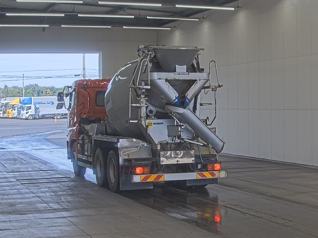 2013 Concrete Mixer Truck UD Nissan Quon QKG-CW5XL - Image 4