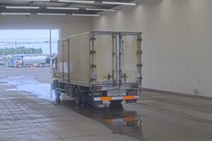 2005 Van Wing Isuzu Forward ADG-FRD90H3