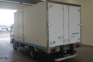 2011 Freezer Refrigerator Truck Mitsubishi Fuso Canter SKG-FEB50