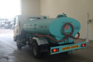 2010 Tank Truck Isuzu Elf PKG-NPR75N