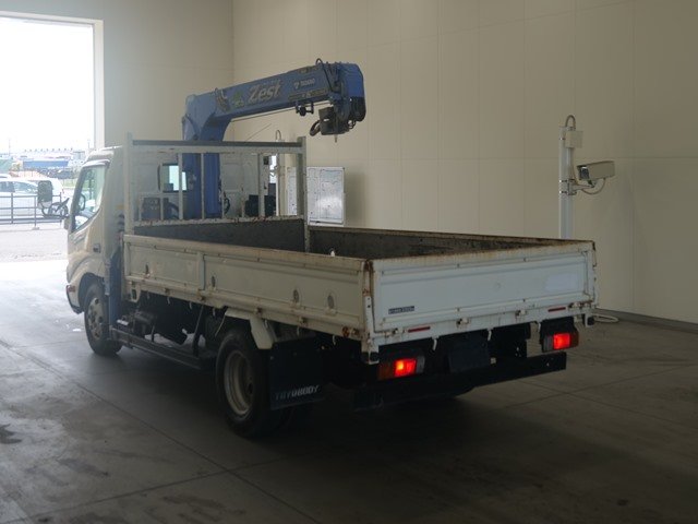 2013 Crane Truck Hino Dutro TKG-XZU650M - Image 4