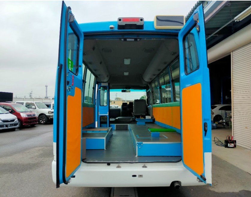 2017 Bus Nissan Civilian Civilian (Children's Bus) with Rear Cooler, Rear Heater & Back Camera - Image 11
