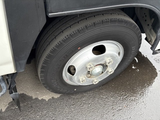 2017 Double Cab Truck Isuzu Elf TRG-NJR85A - Image 11