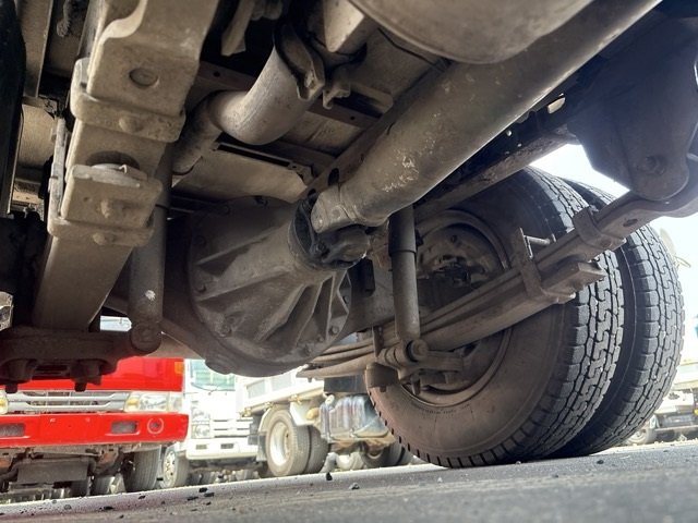 2003 Flat Body Truck Hino Dutro KK-XZU307M - Image 12
