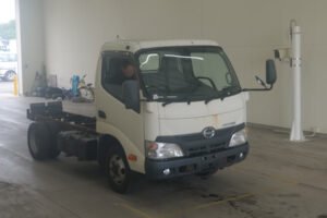 2015 Chassis Truck Hino Dutro TKG-XZU645M
