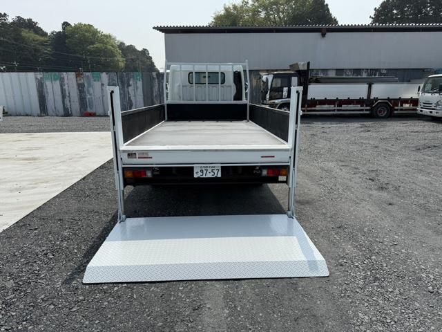 2016 Flat Body Truck Mitsubishi Fuso Canter TPG-FEB50 - Image 13